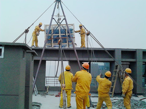 大型設備吊裝搬運安裝工需要掌握哪些安全技術措施？